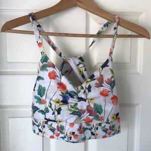 Fabletics Kenzie Sports Bra (size S)